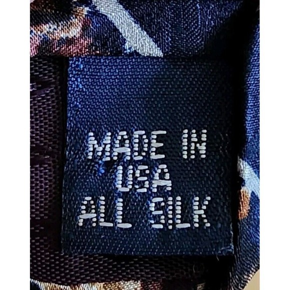 Ivy Crew Necktie Abstract Patterned Silk Dress Neck Tie - Picture 3 of 4